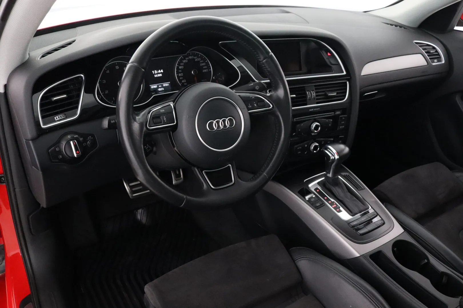 AUDI A4 VXP-739 carousel image