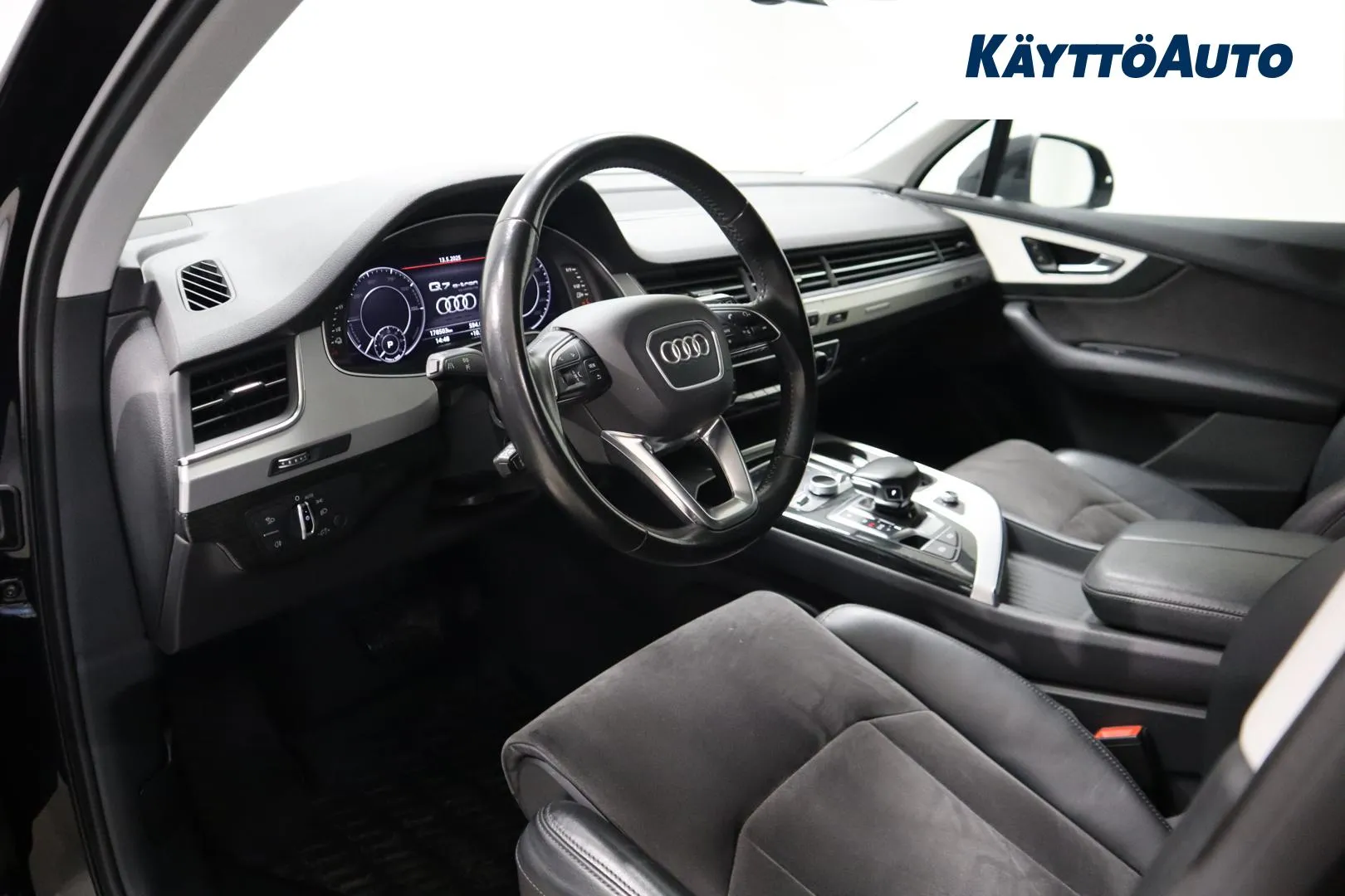 Audi Q7 RSP-950 carousel image