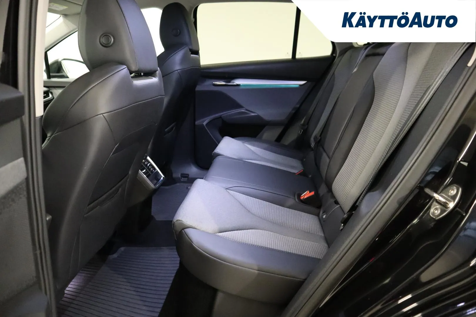 SKODA Enyaq NMV-877 carousel image