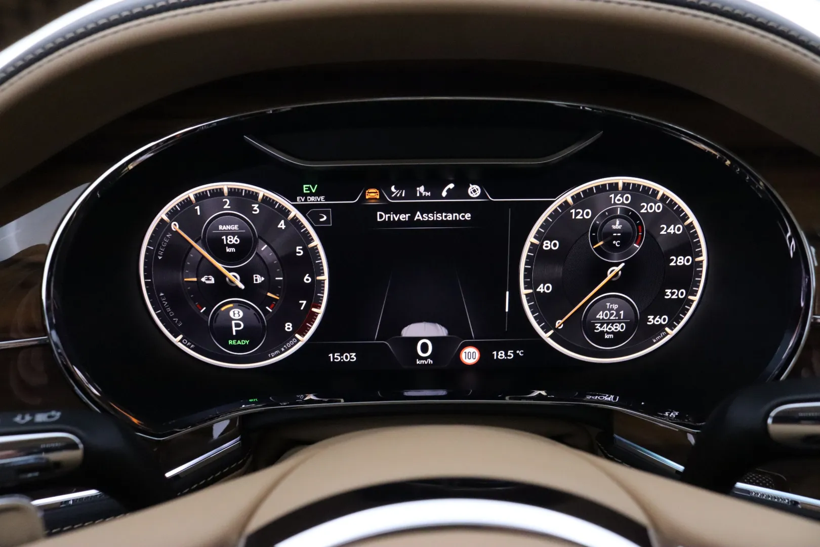 BENTLEY Flying Spur NNL-152 carousel image