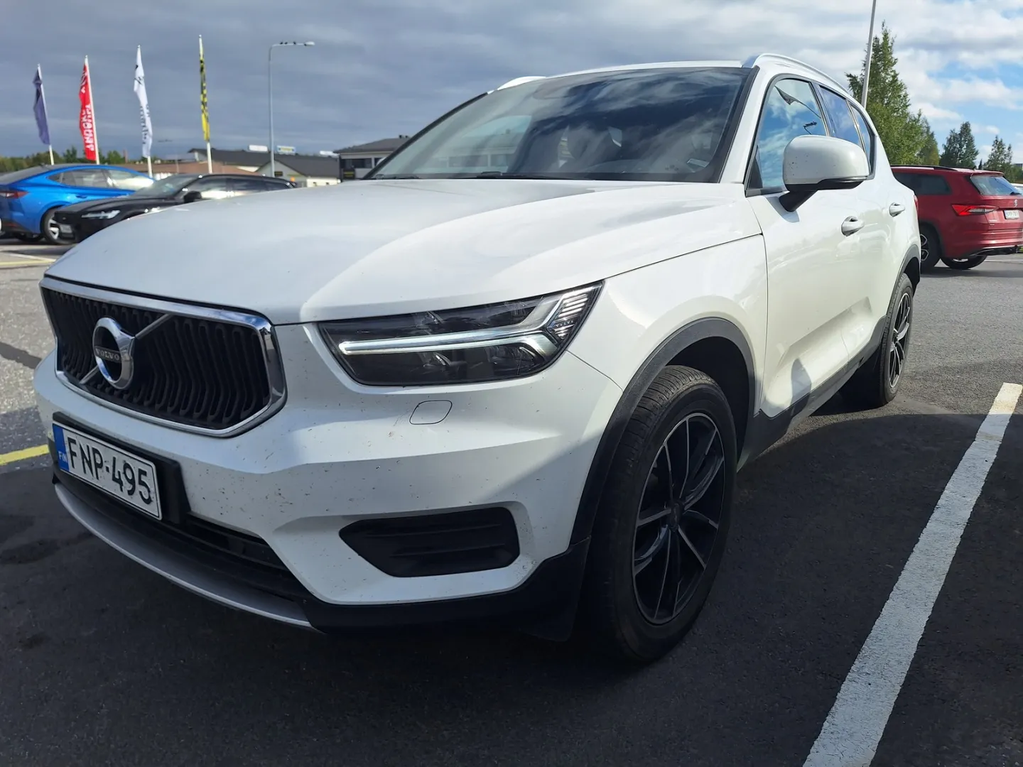 VOLVO XC40 FNP-495 carousel image
