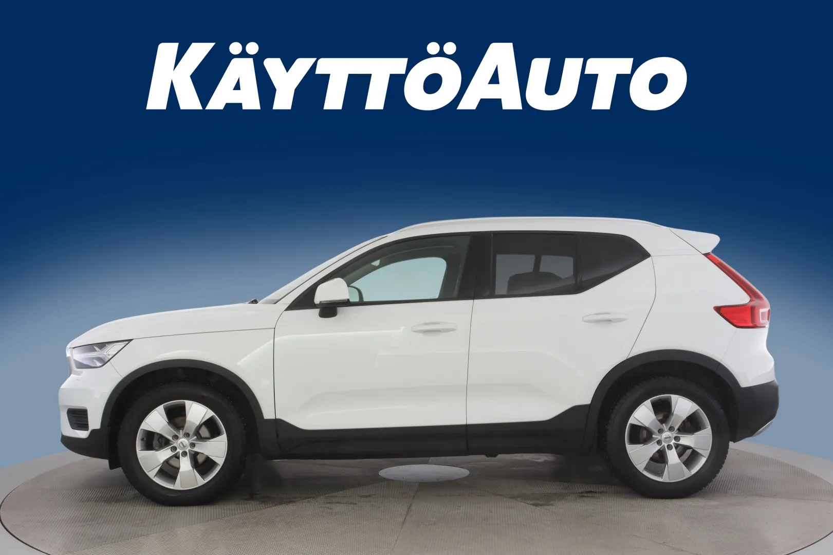 VOLVO XC40 FNP-495 carousel image