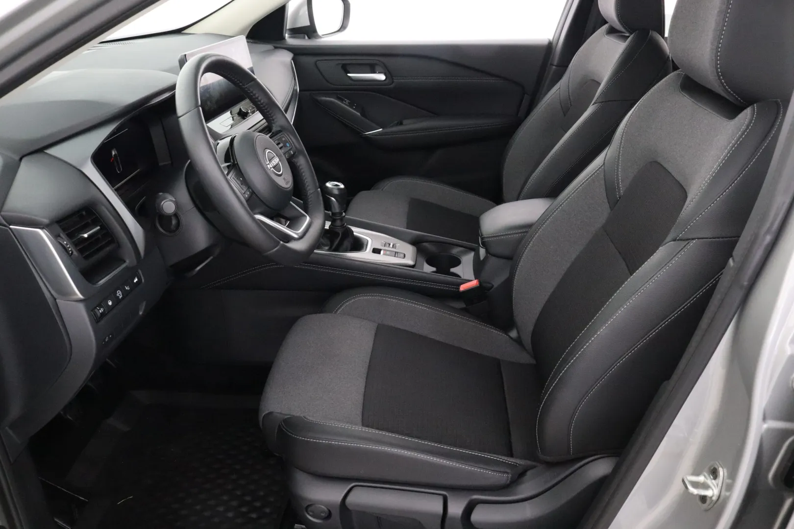 Nissan Qashqai LSS-889 carousel image