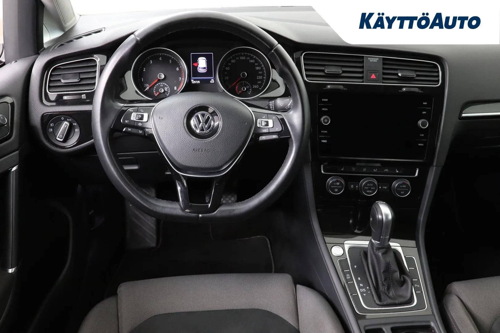 VOLKSWAGEN Golf CNI-417 carousel image