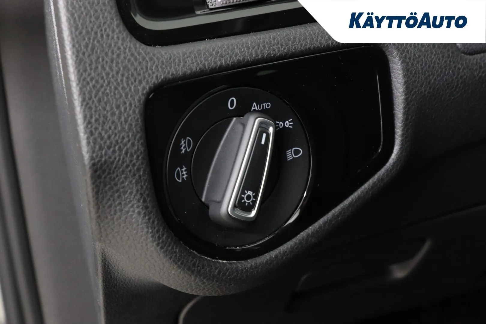 VOLKSWAGEN Golf CNI-417 carousel image