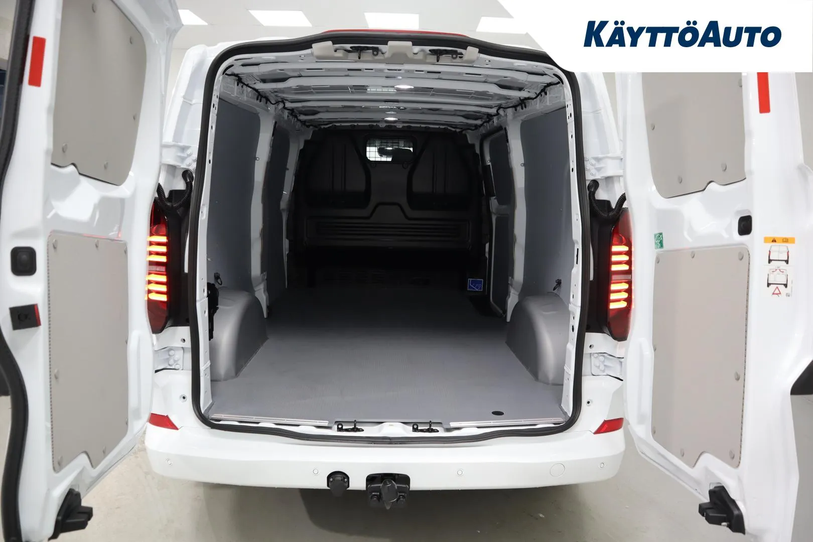 Volkswagen Transporter ISN-460 carousel image