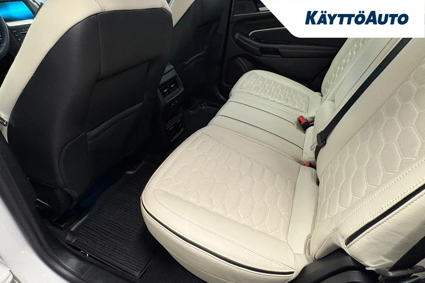 FORD Edge XXA-743 carousel image