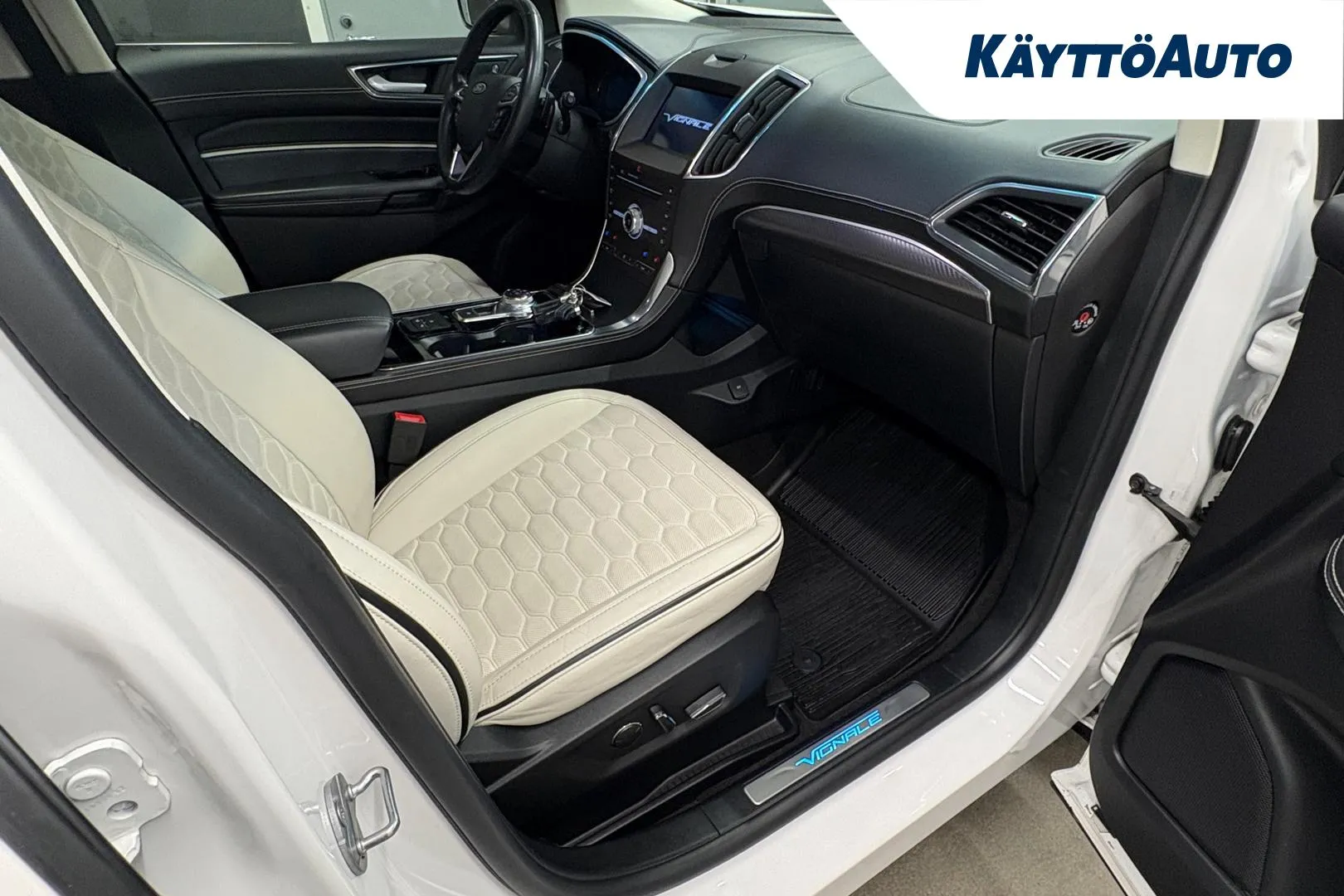 FORD Edge XXA-743 carousel image