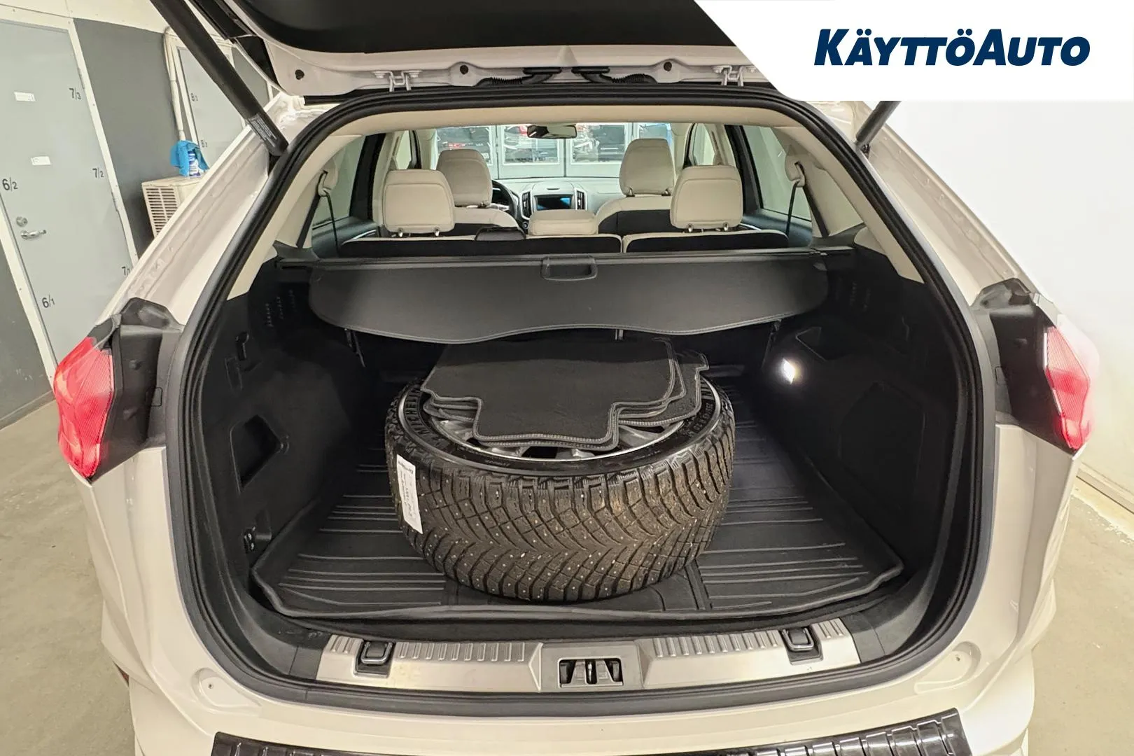 FORD Edge XXA-743 carousel image