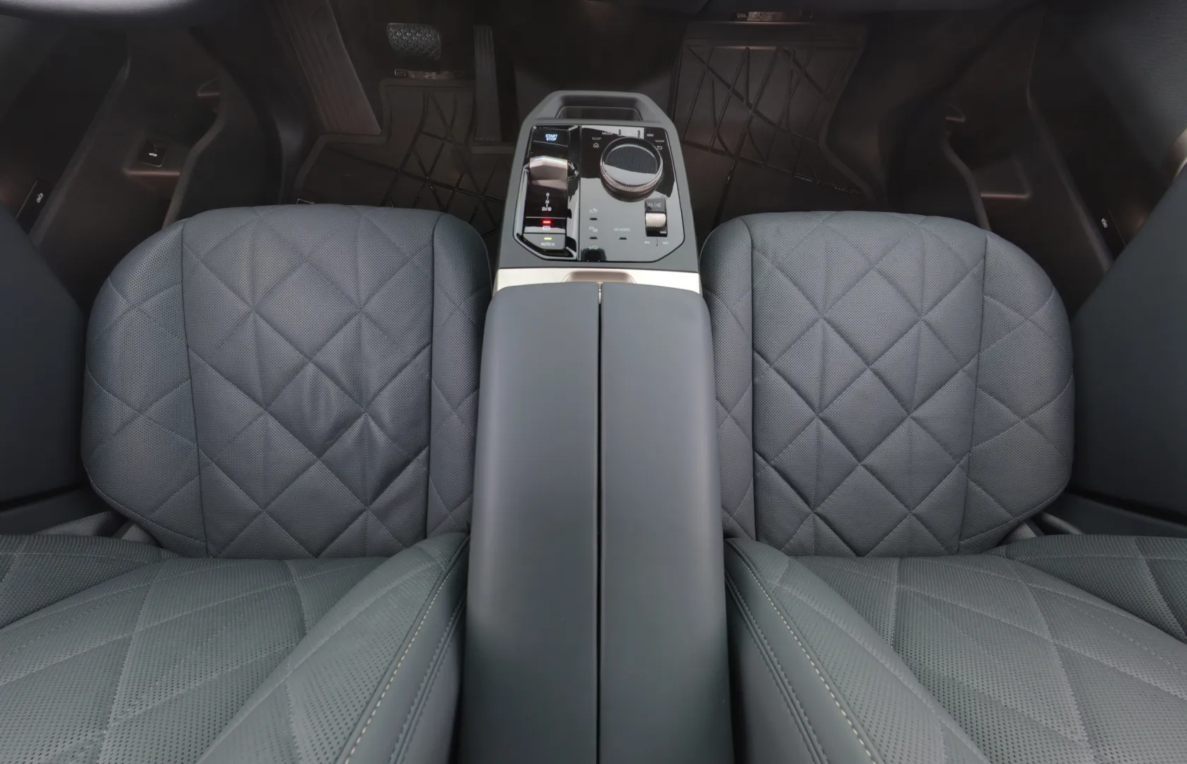 BMW iX M60 OZV-457 carousel image