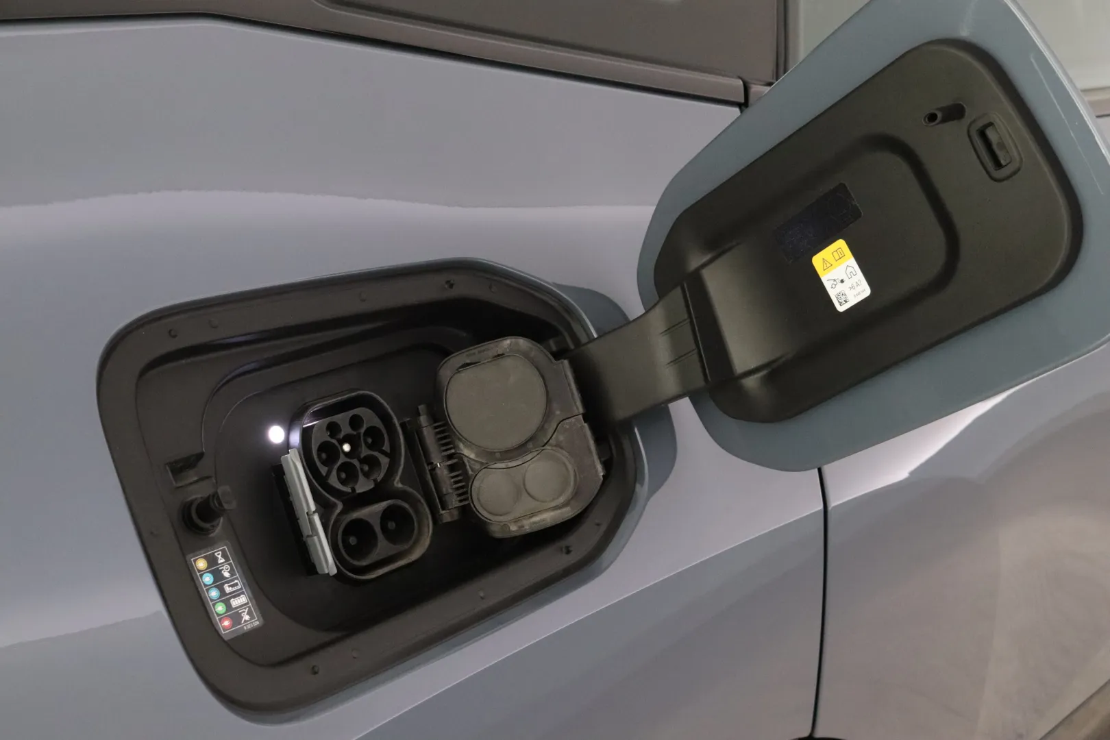 BMW iX M60 OZV-457 carousel image