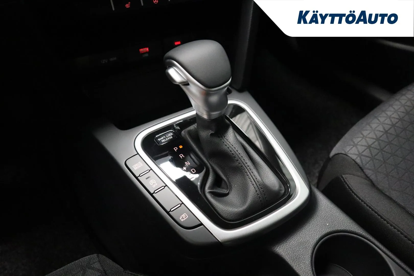 Kia Ceed NOA-529 carousel image