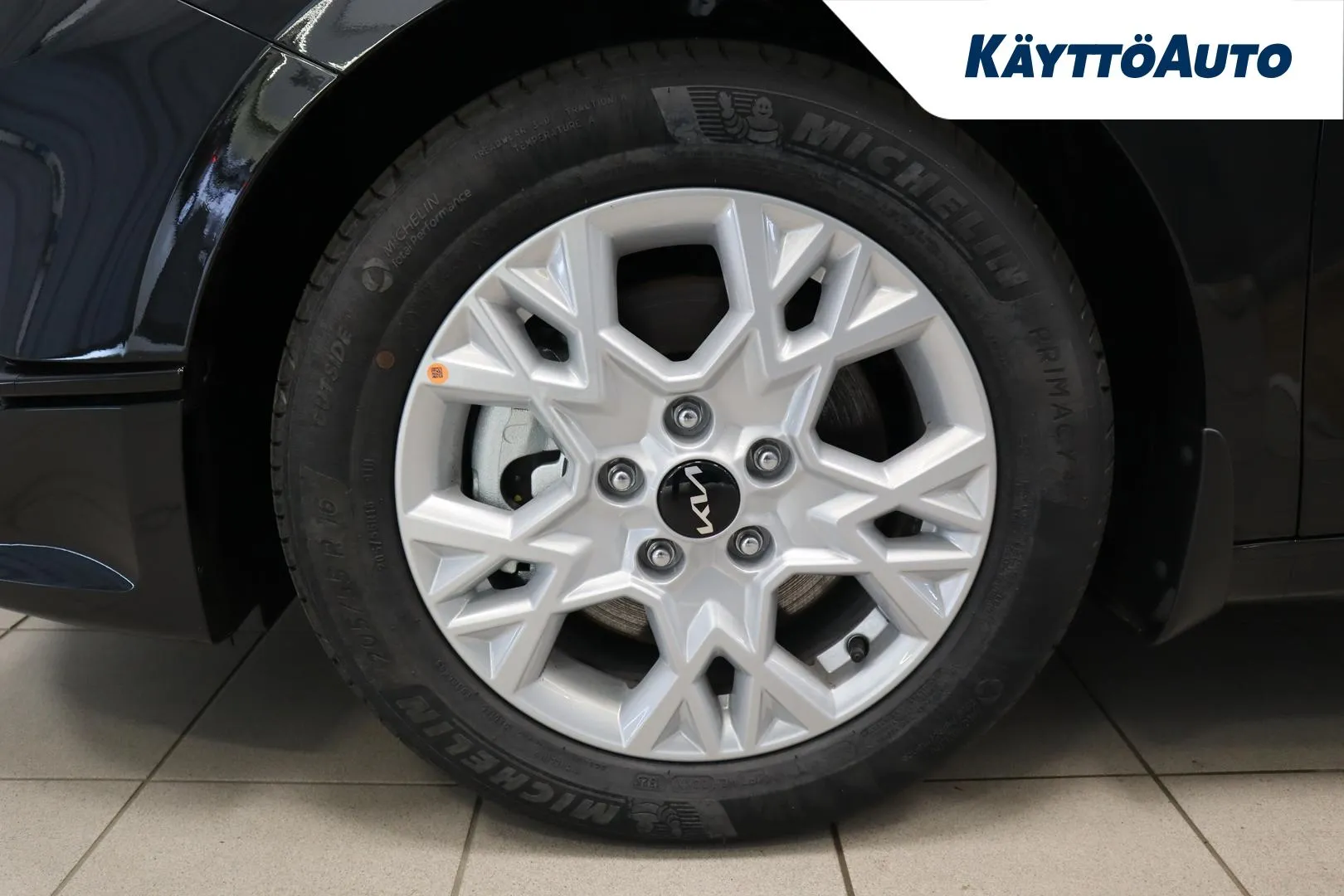 Kia Ceed ZPP-728 carousel image