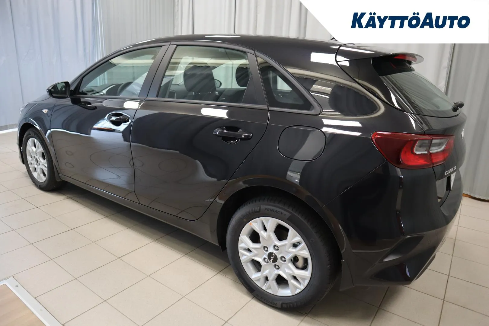 Kia Ceed ZPP-728 carousel image