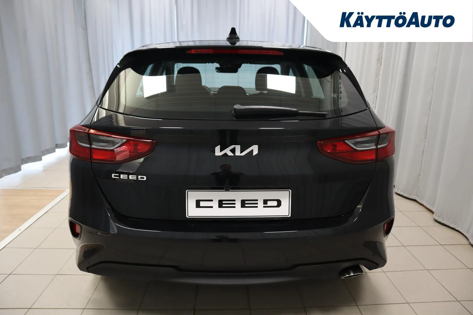 Kia Ceed ZPP-728 carousel image