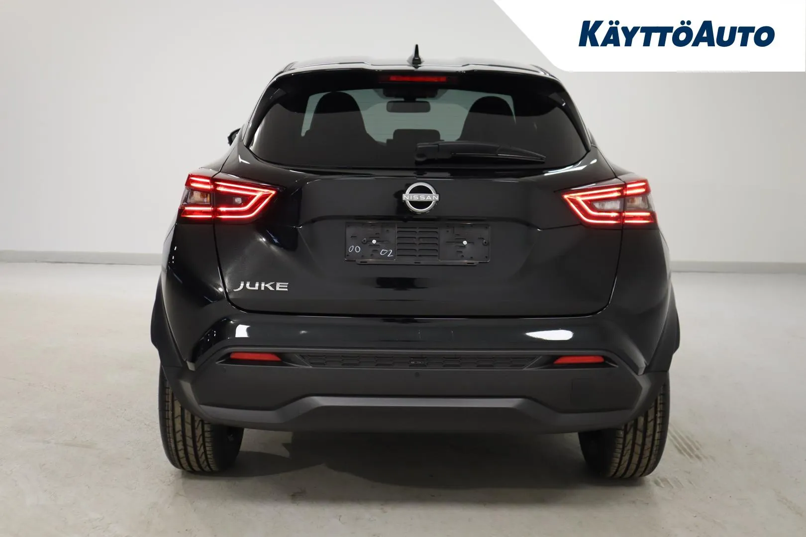 Nissan Juke SZJ-210 carousel image