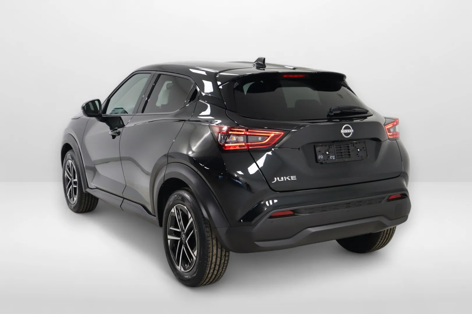 Nissan Juke SZJ-210 carousel image