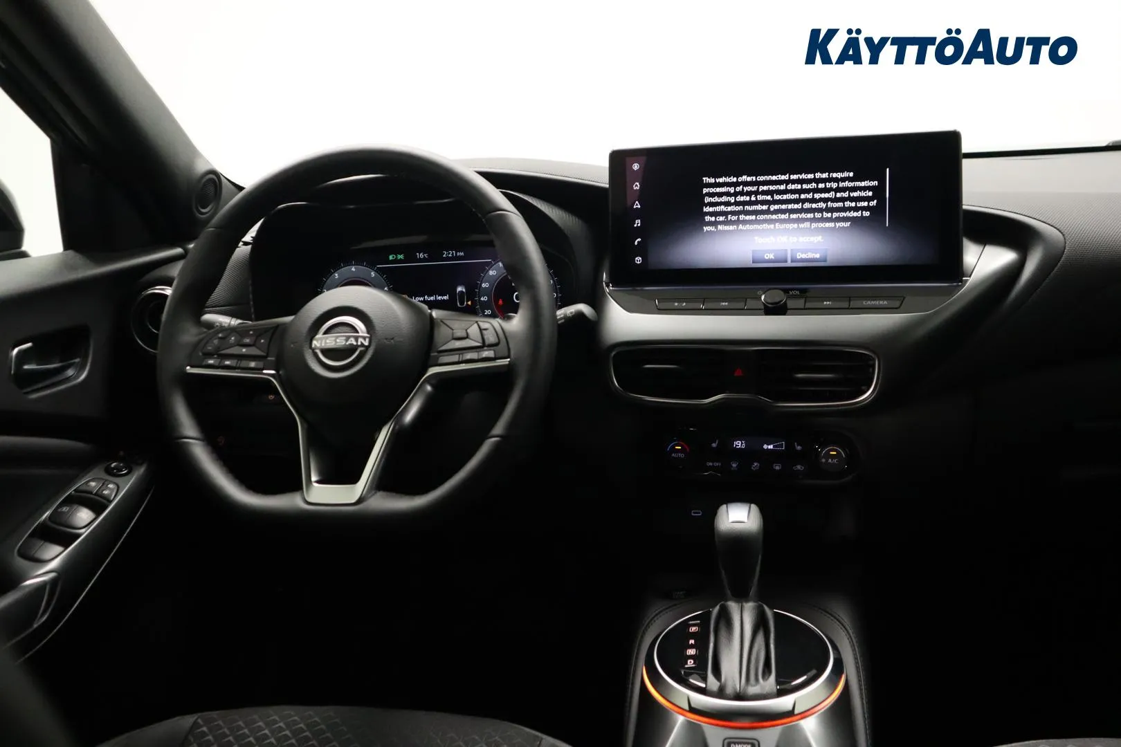 Nissan Juke SZJ-210 carousel image