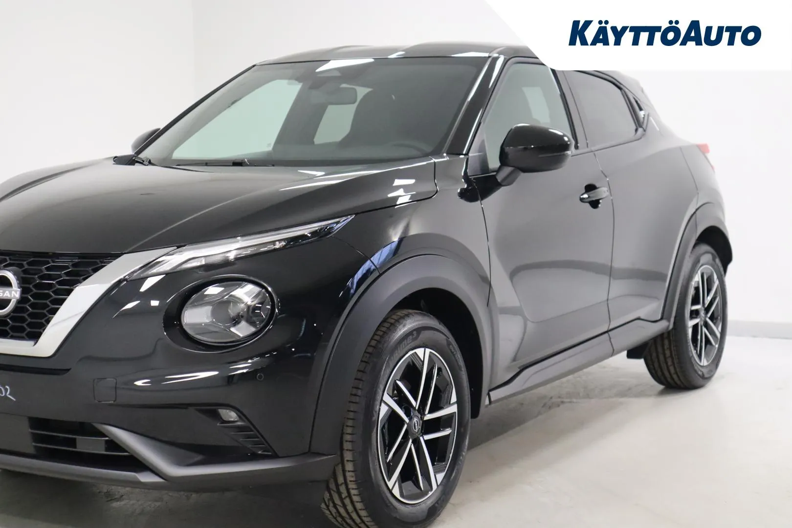 Nissan Juke SZJ-210 carousel image