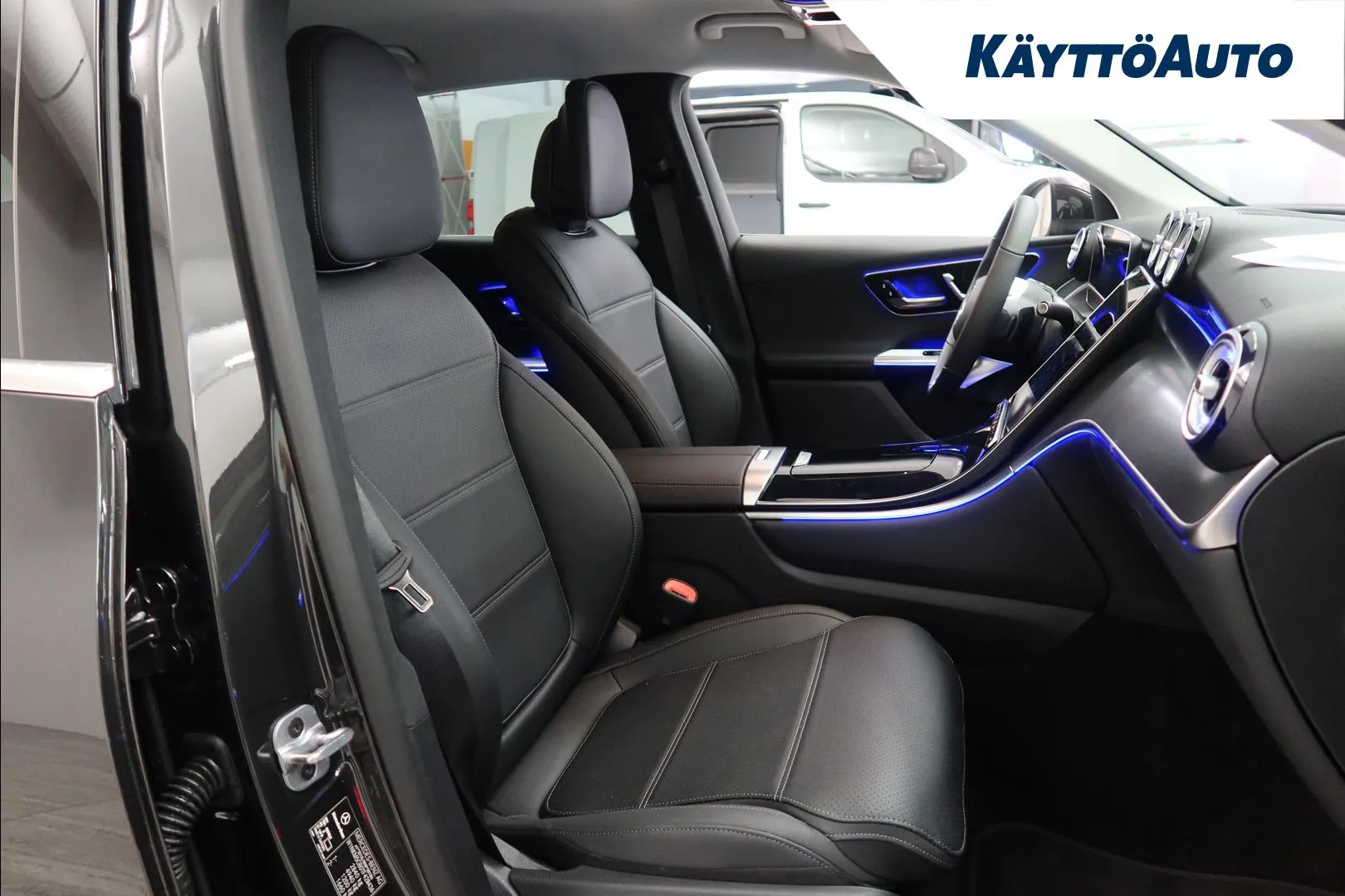 Mercedes-Benz GLC ISK-835 carousel image