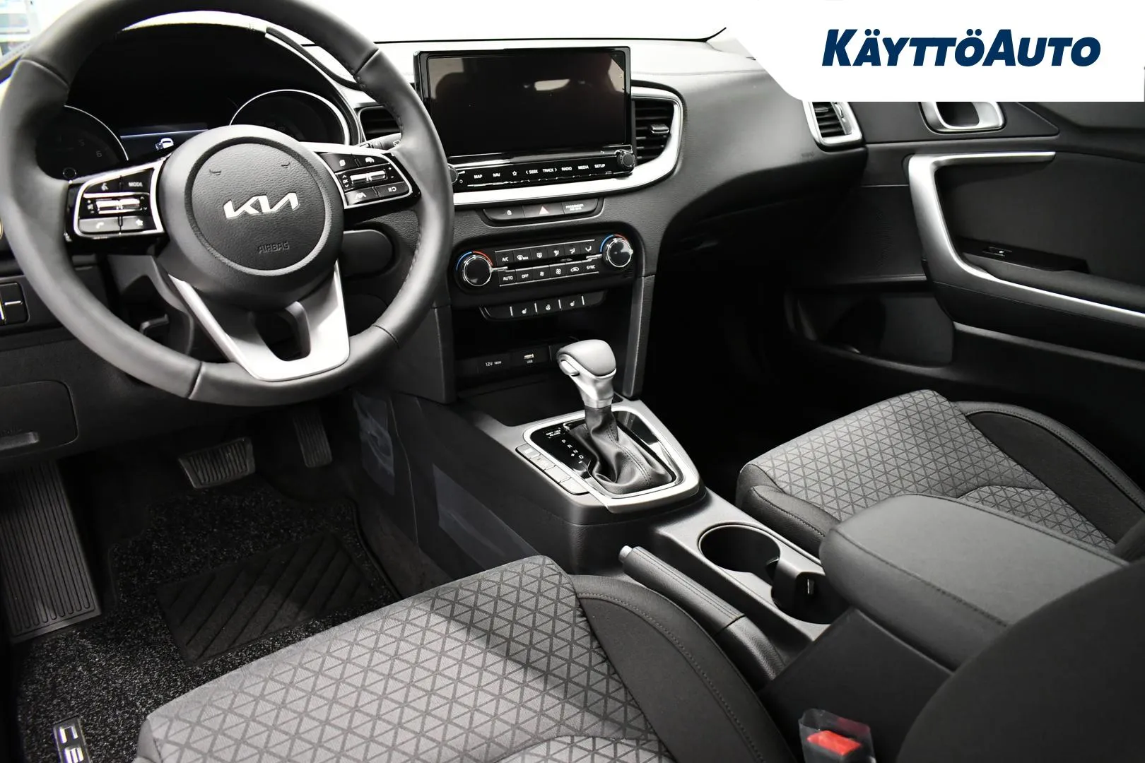 Kia Ceed MRL-777 carousel image