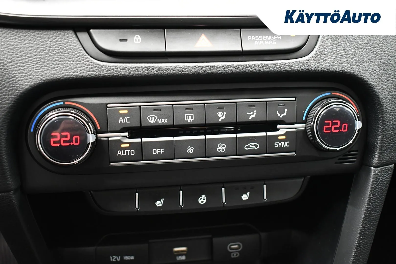 Kia Ceed MRL-777 carousel image