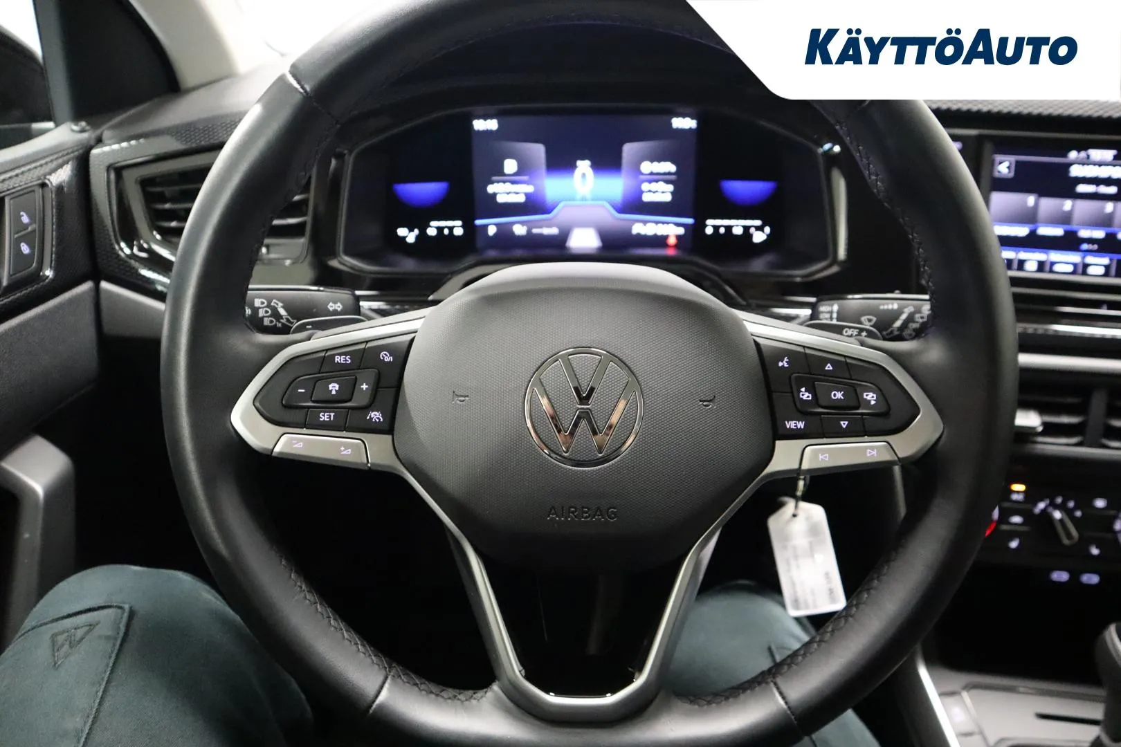VOLKSWAGEN Polo OZM-109 carousel image