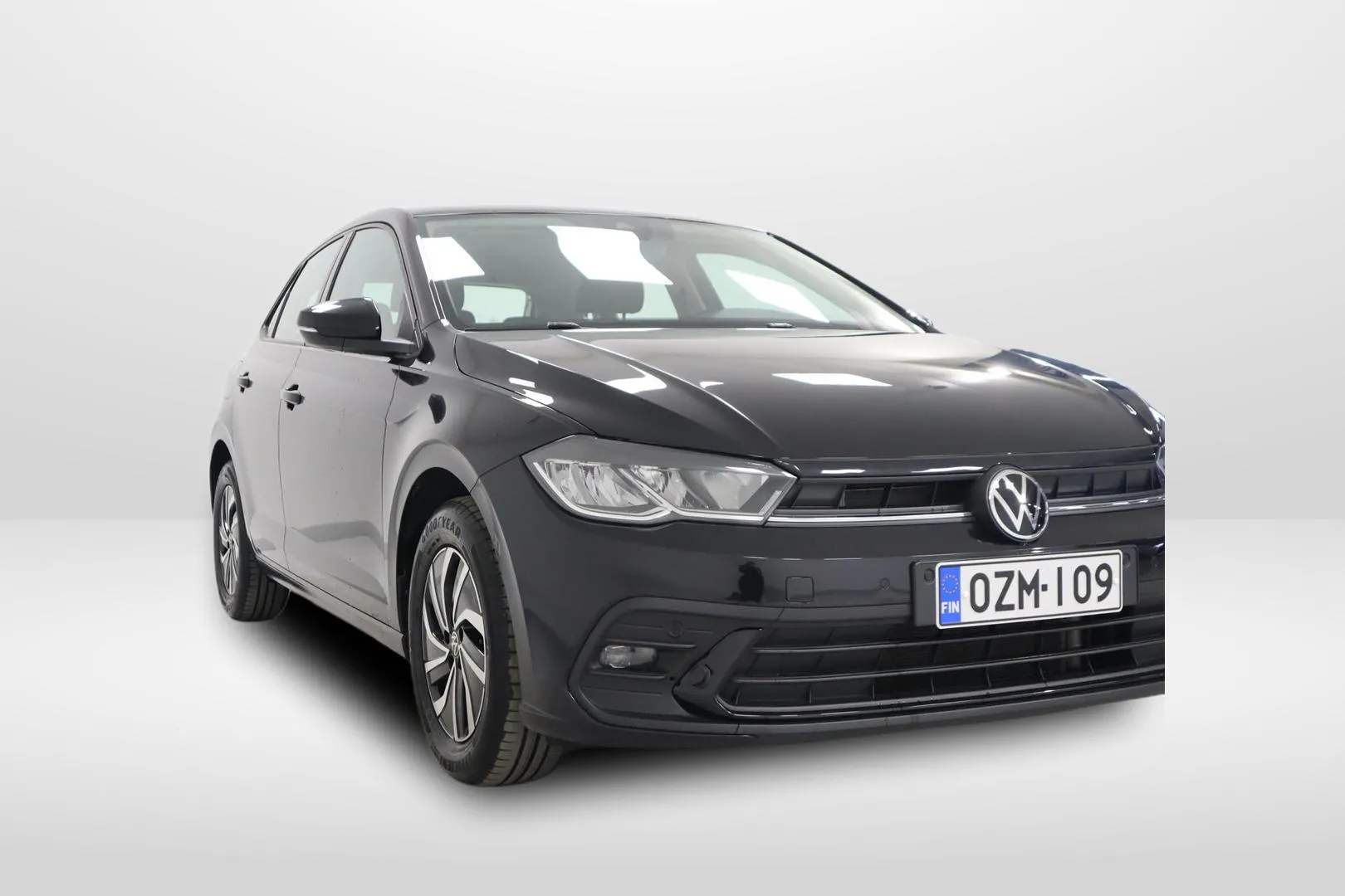 VOLKSWAGEN Polo OZM-109 carousel image