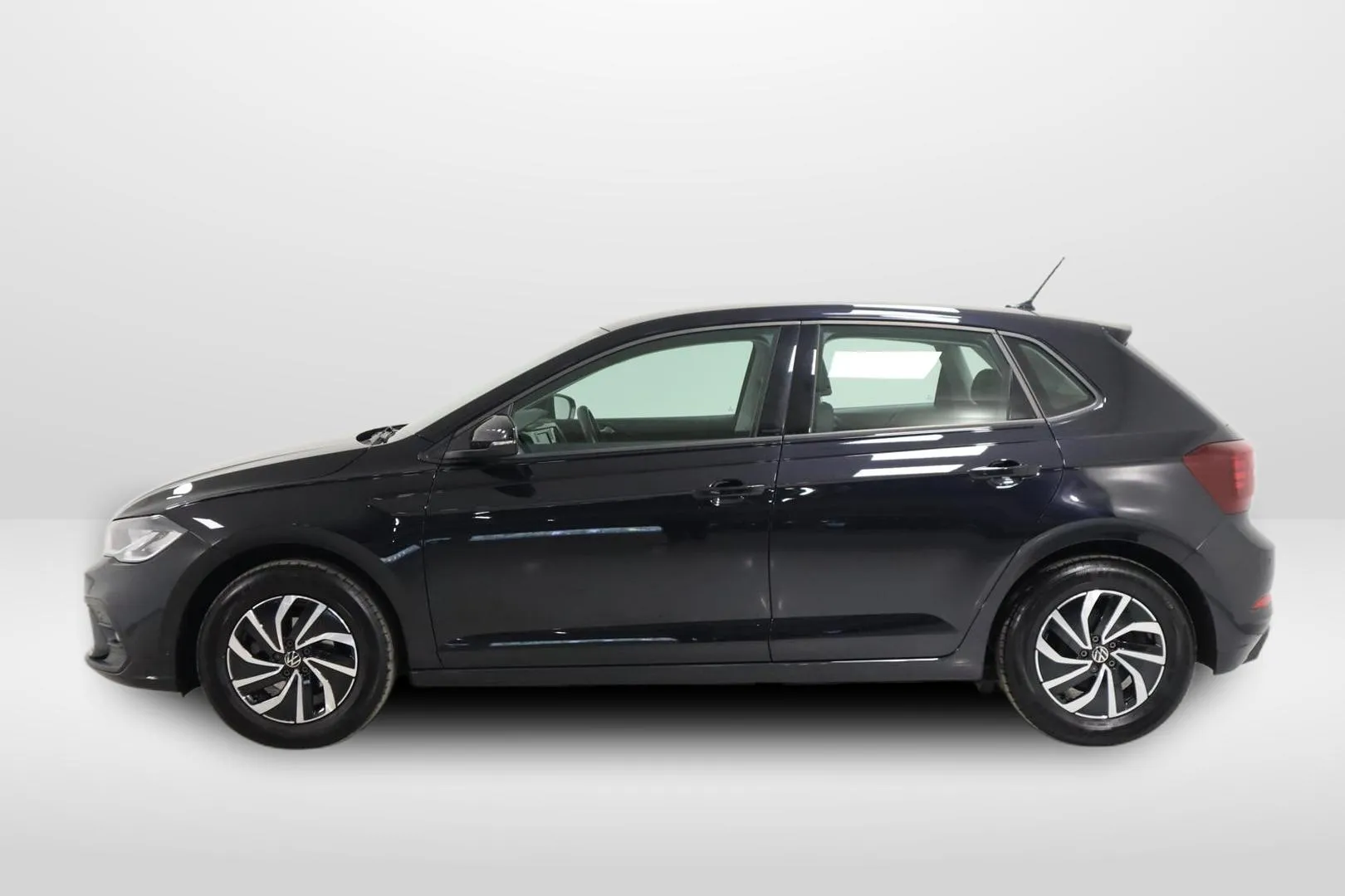 VOLKSWAGEN Polo OZM-109 carousel image