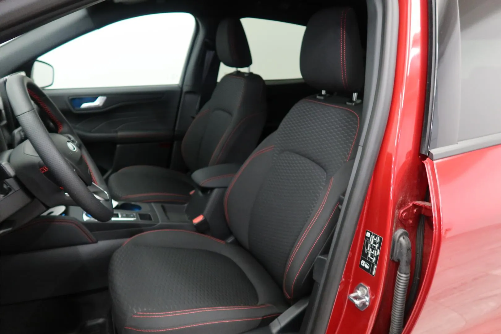 Ford Kuga EVC-120 carousel image