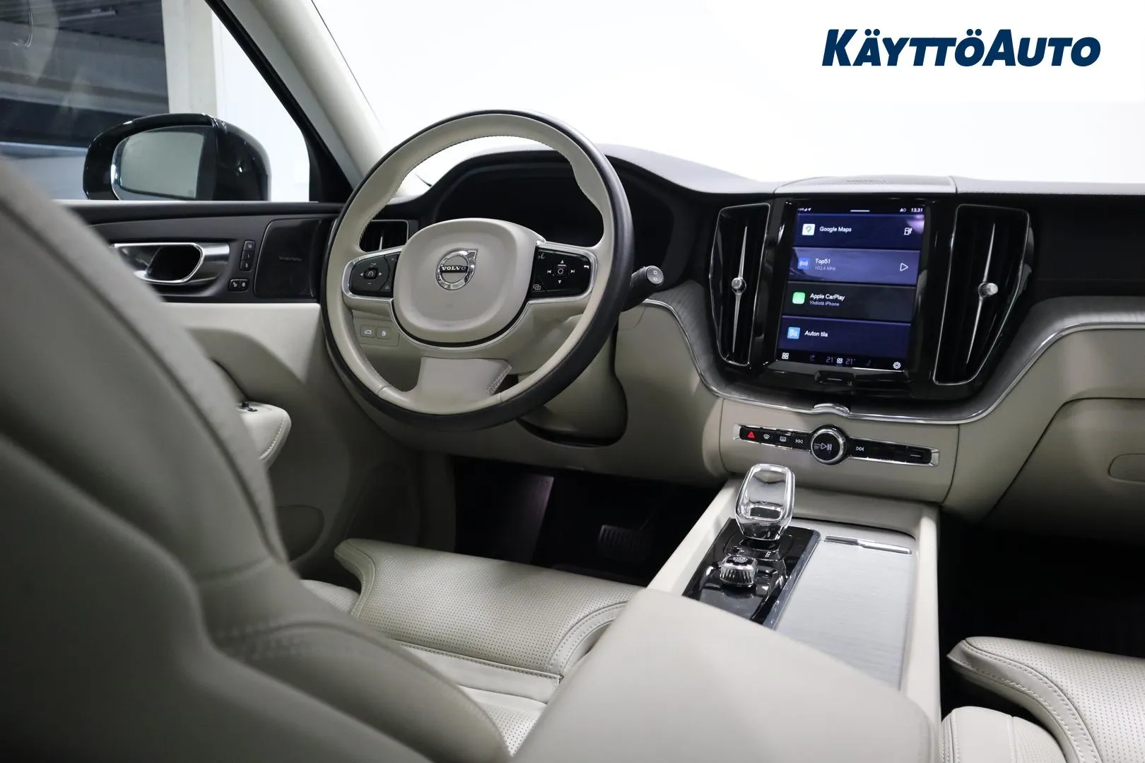 Volvo XC60 LRP-169 carousel image