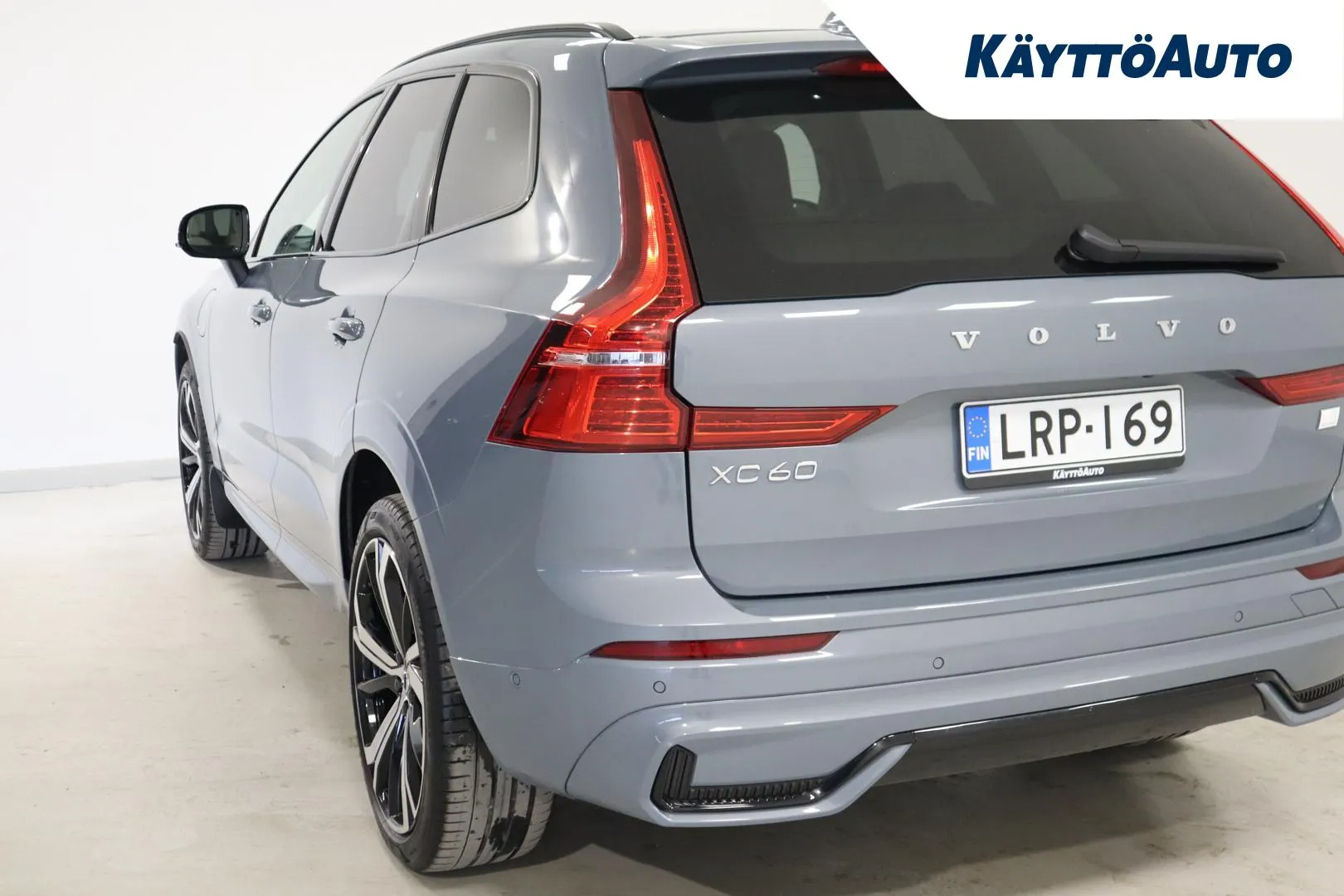 Volvo XC60 LRP-169 carousel image