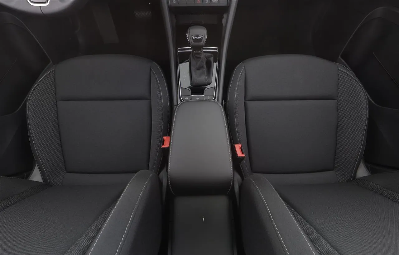 Skoda Karoq EVS-983 carousel image