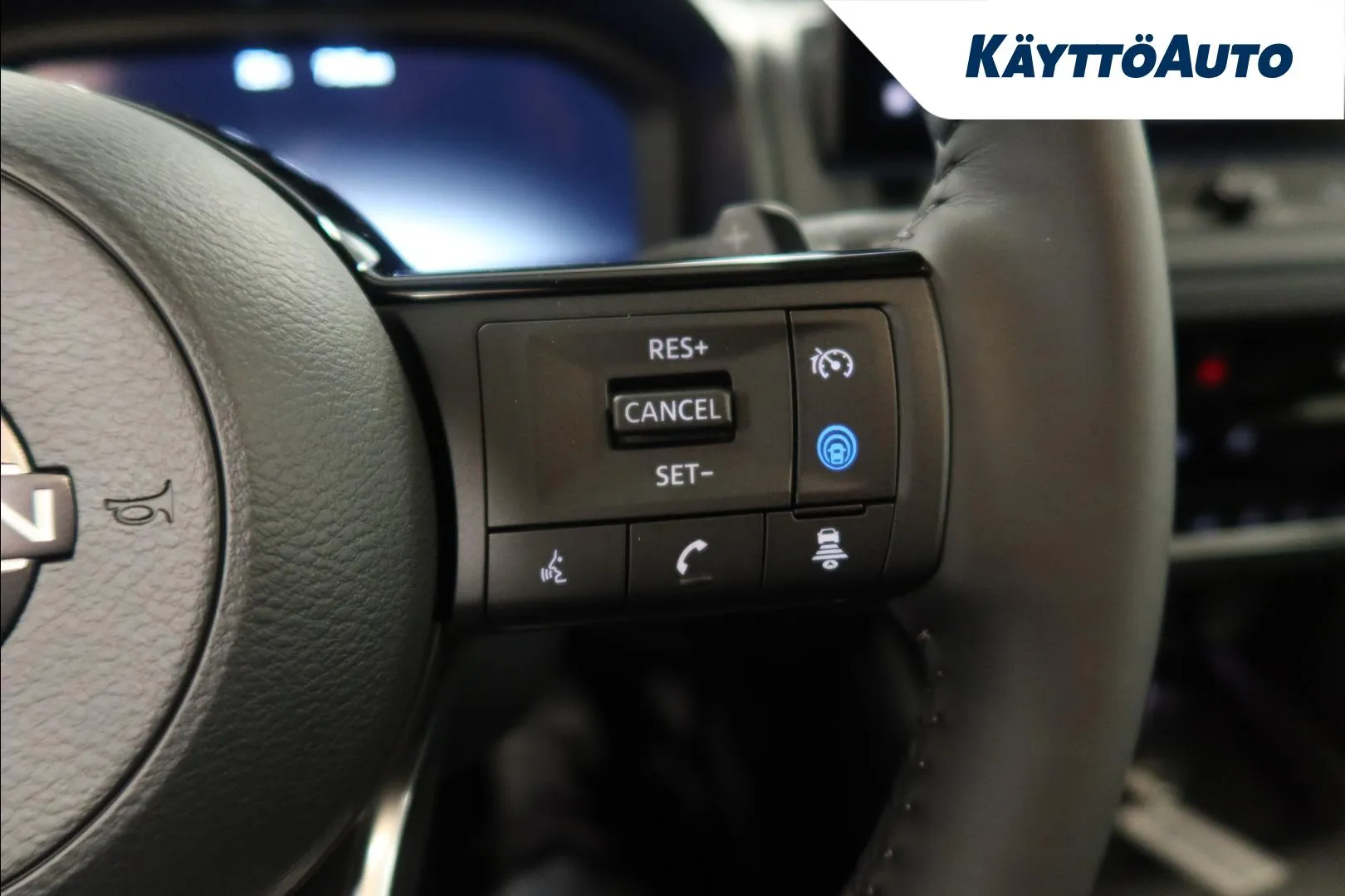 Nissan Qashqai XVZ-331 carousel image