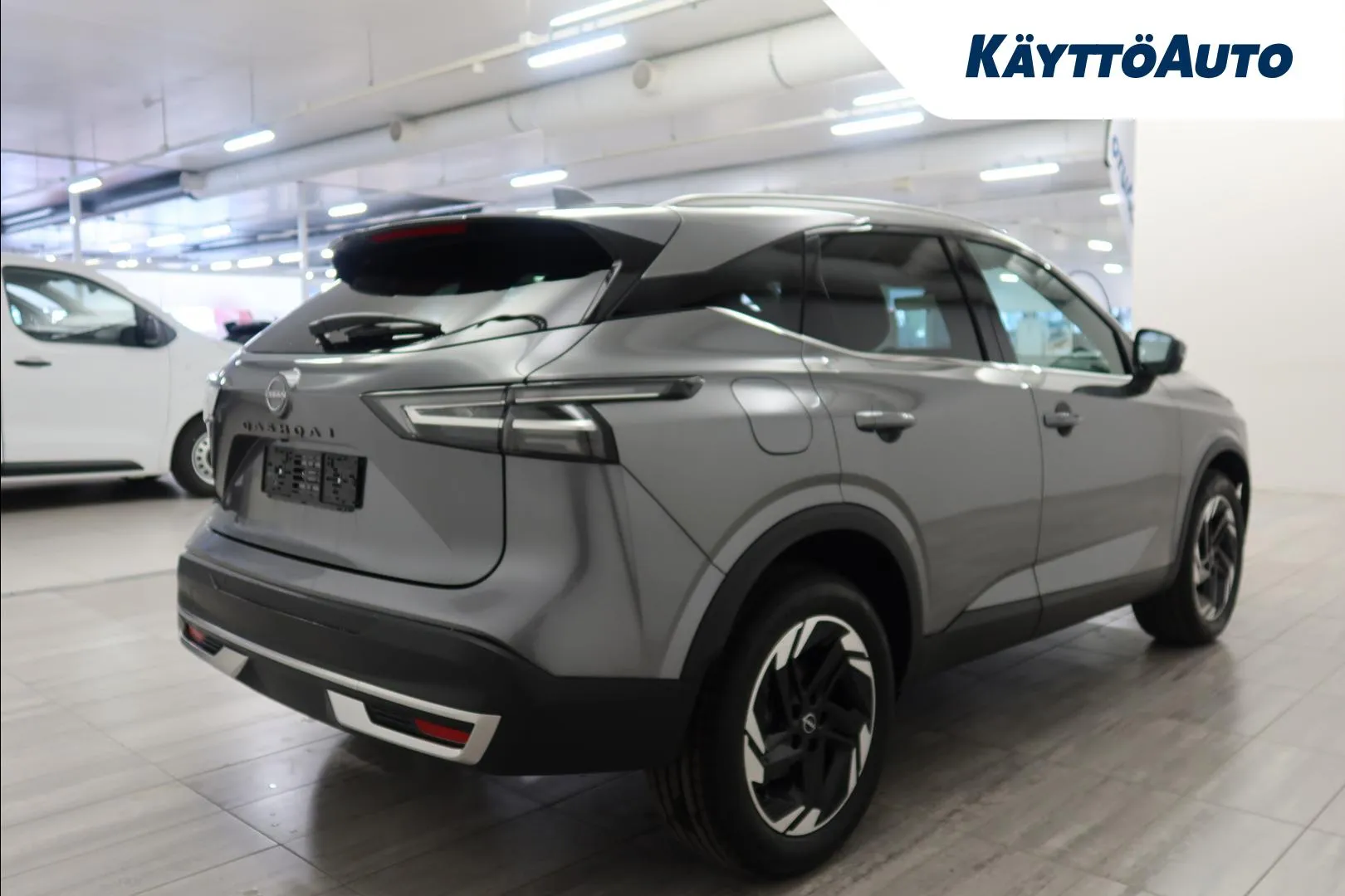 Nissan Qashqai GRJ-352 carousel image