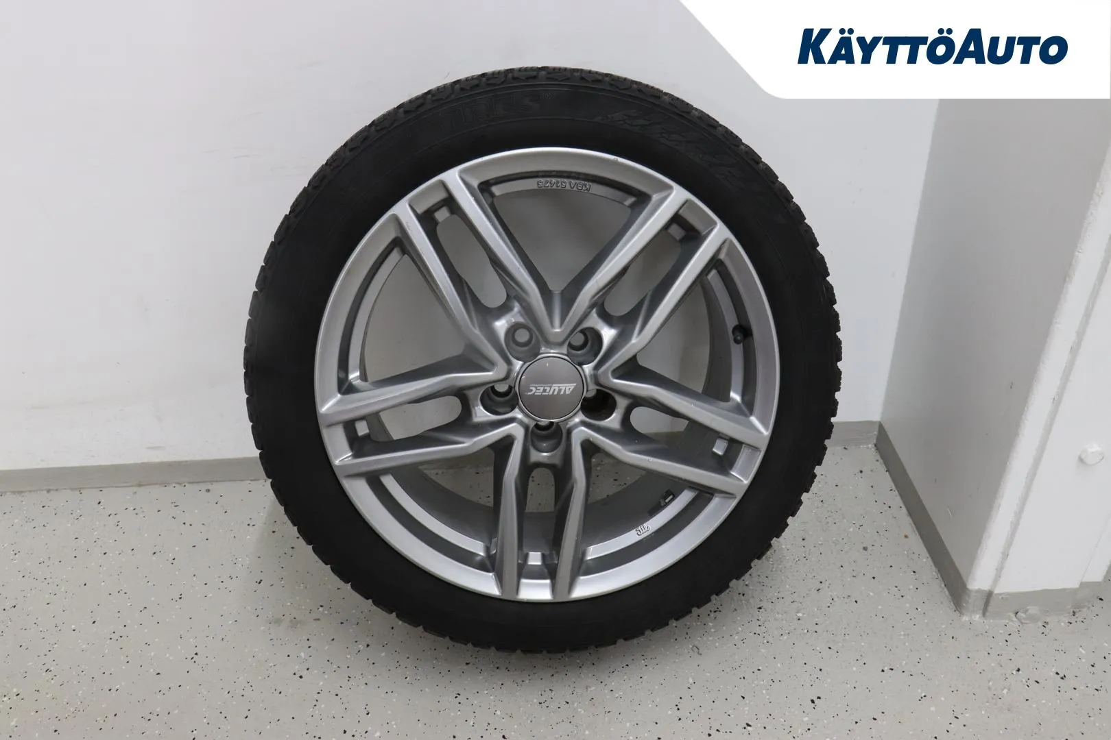 SKODA Scala JTR-284 carousel image