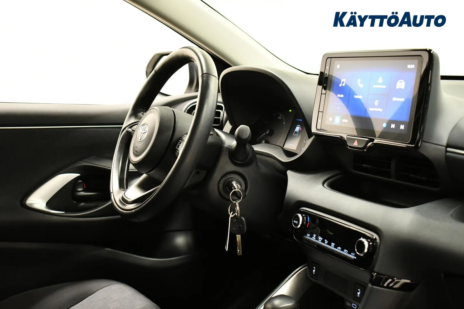 TOYOTA Yaris SRC-717 carousel image