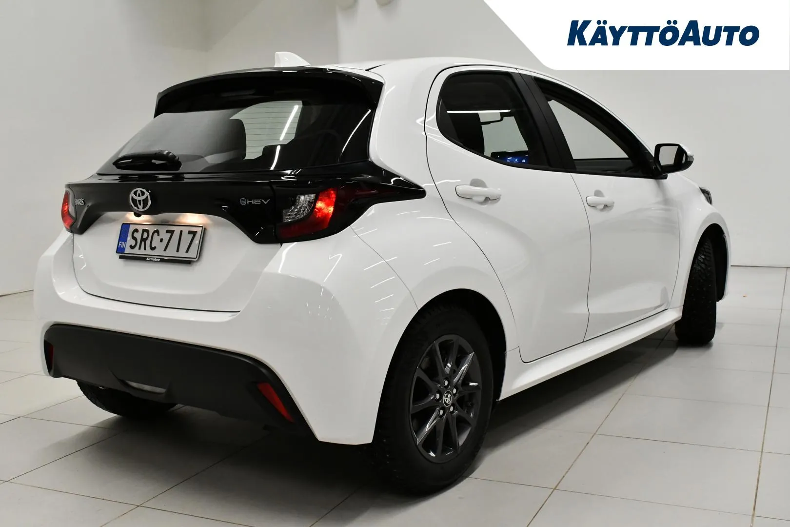 TOYOTA Yaris SRC-717 carousel image