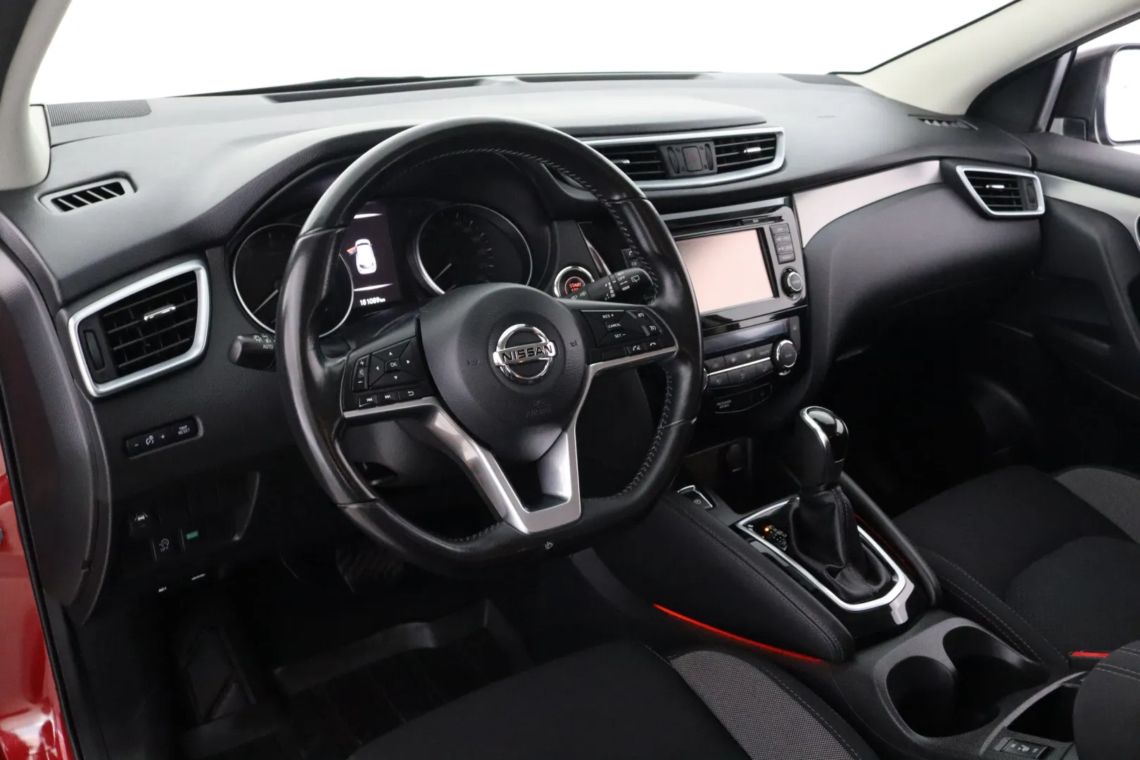 NISSAN Qashqai XOL-982 carousel image