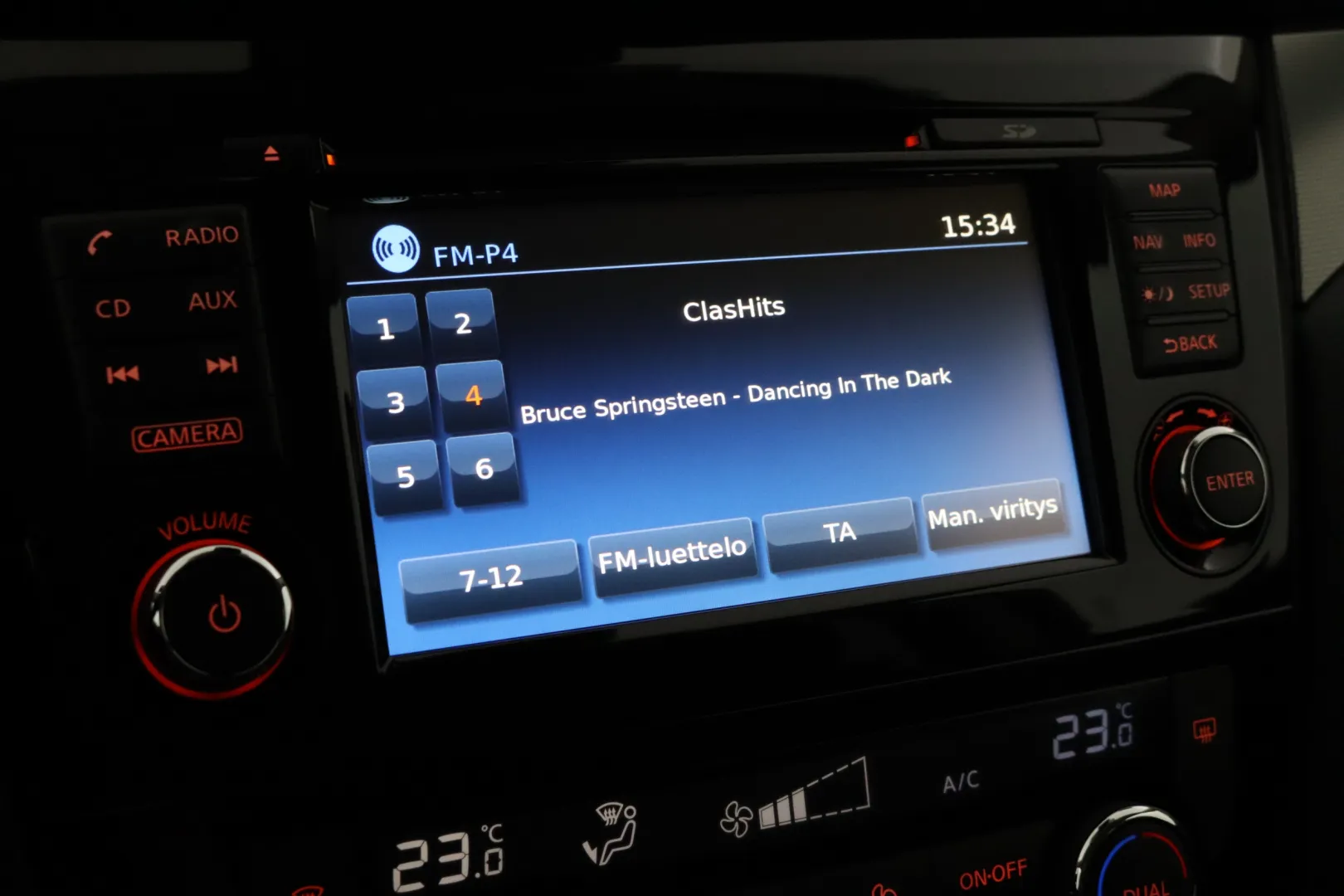 NISSAN Qashqai XOL-982 carousel image
