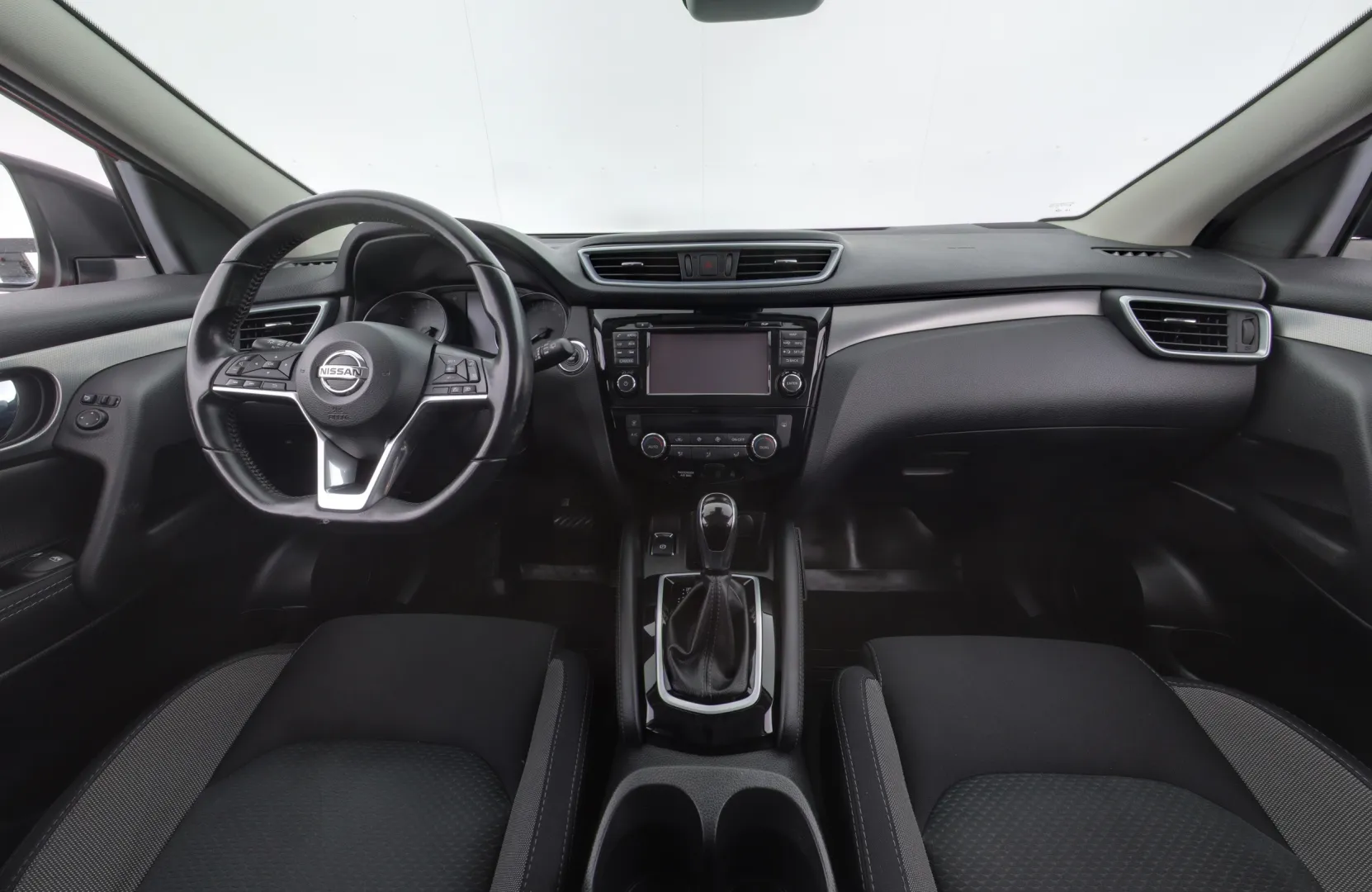 NISSAN Qashqai XOL-982 carousel image