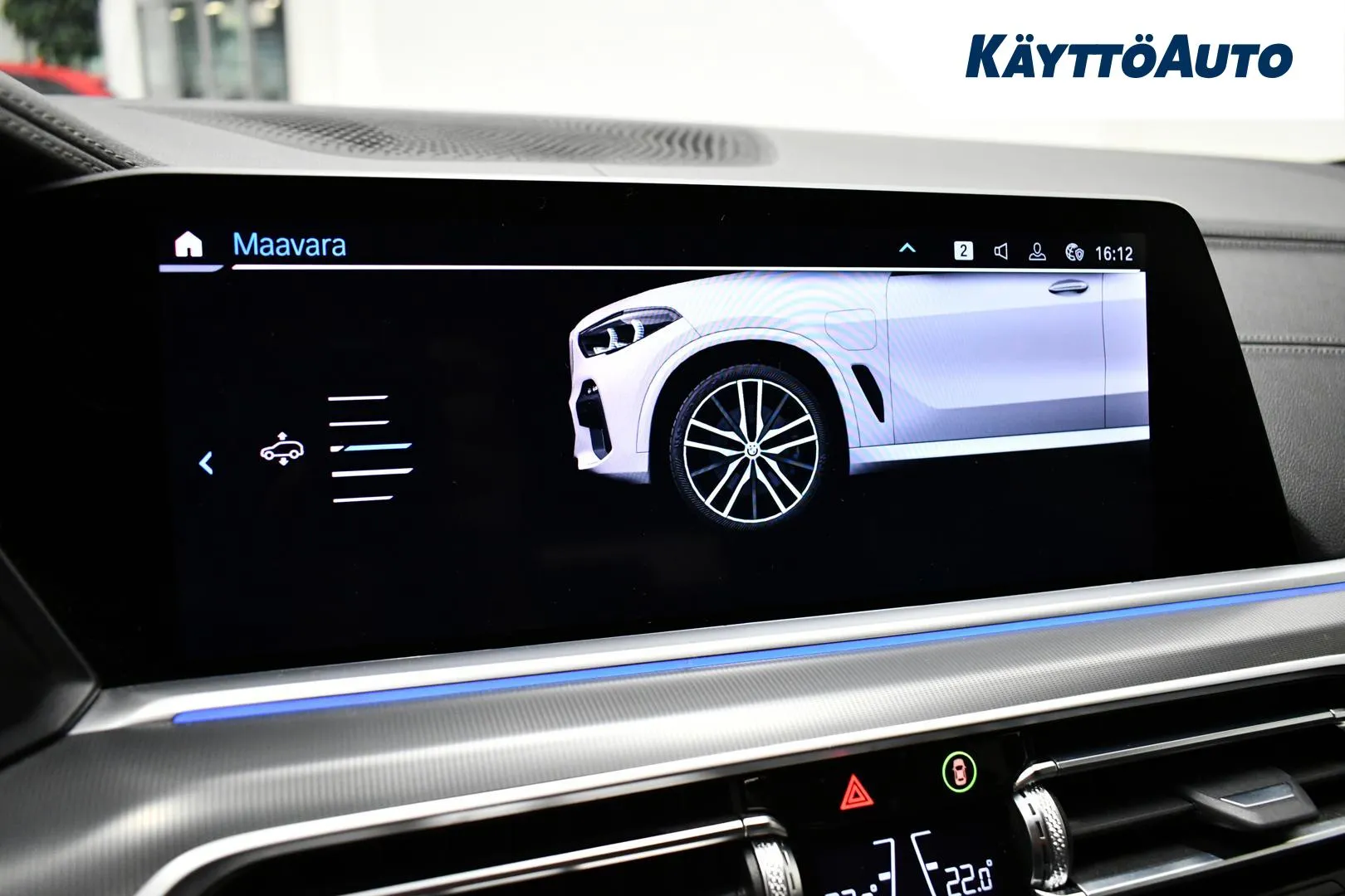 BMW X5 IPJ-410 carousel image