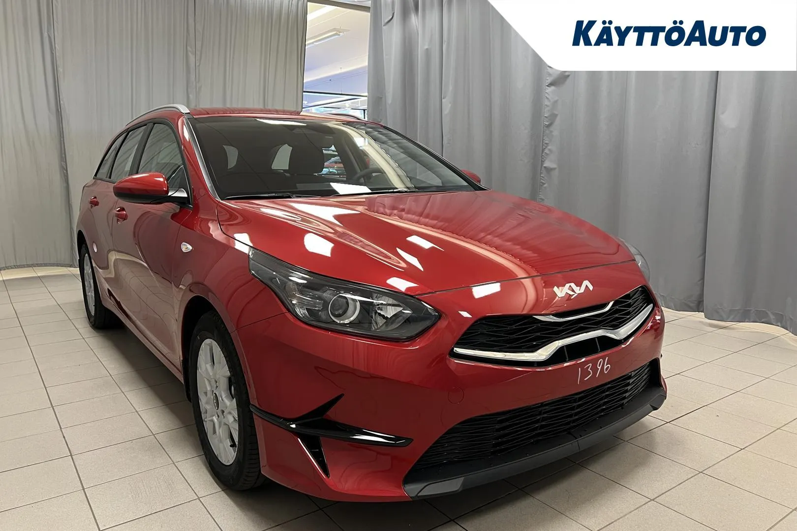 Kia Ceed LTH-640 carousel image