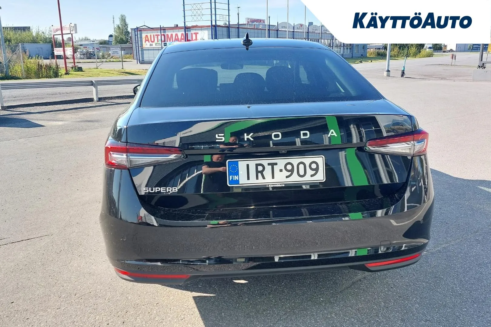SKODA Superb IRT-909 carousel image