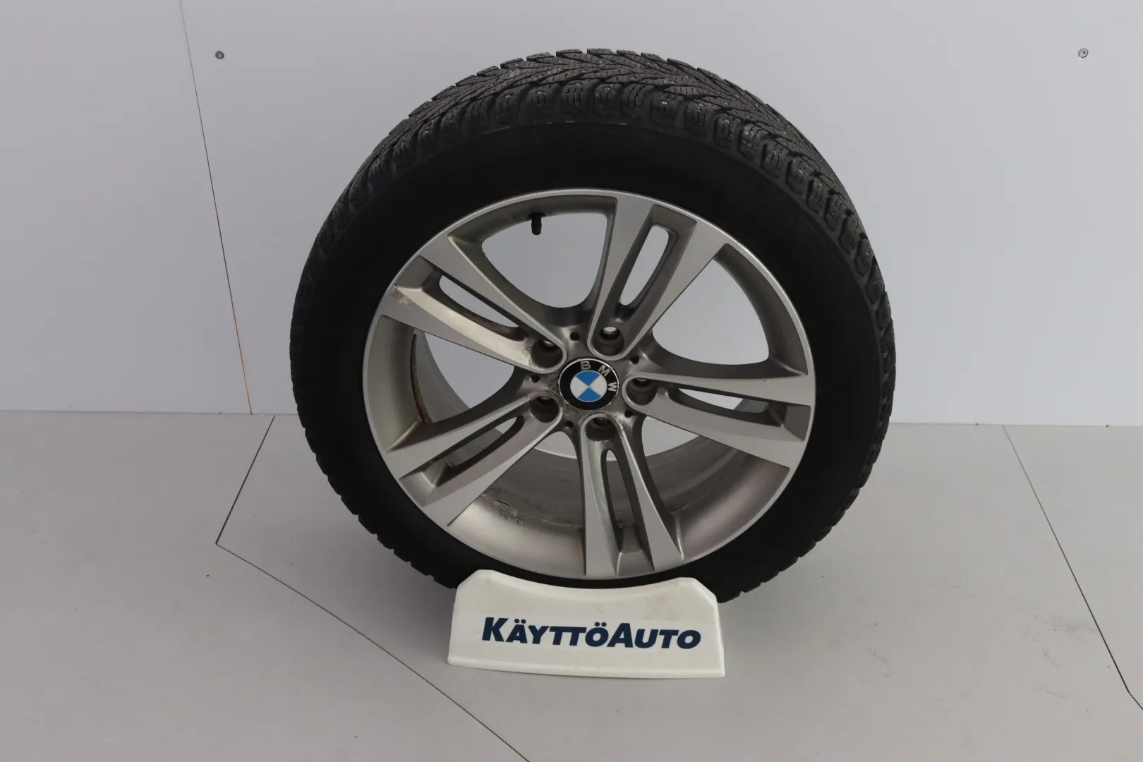 BMW 320 Gran Turismo BRS-575 carousel image