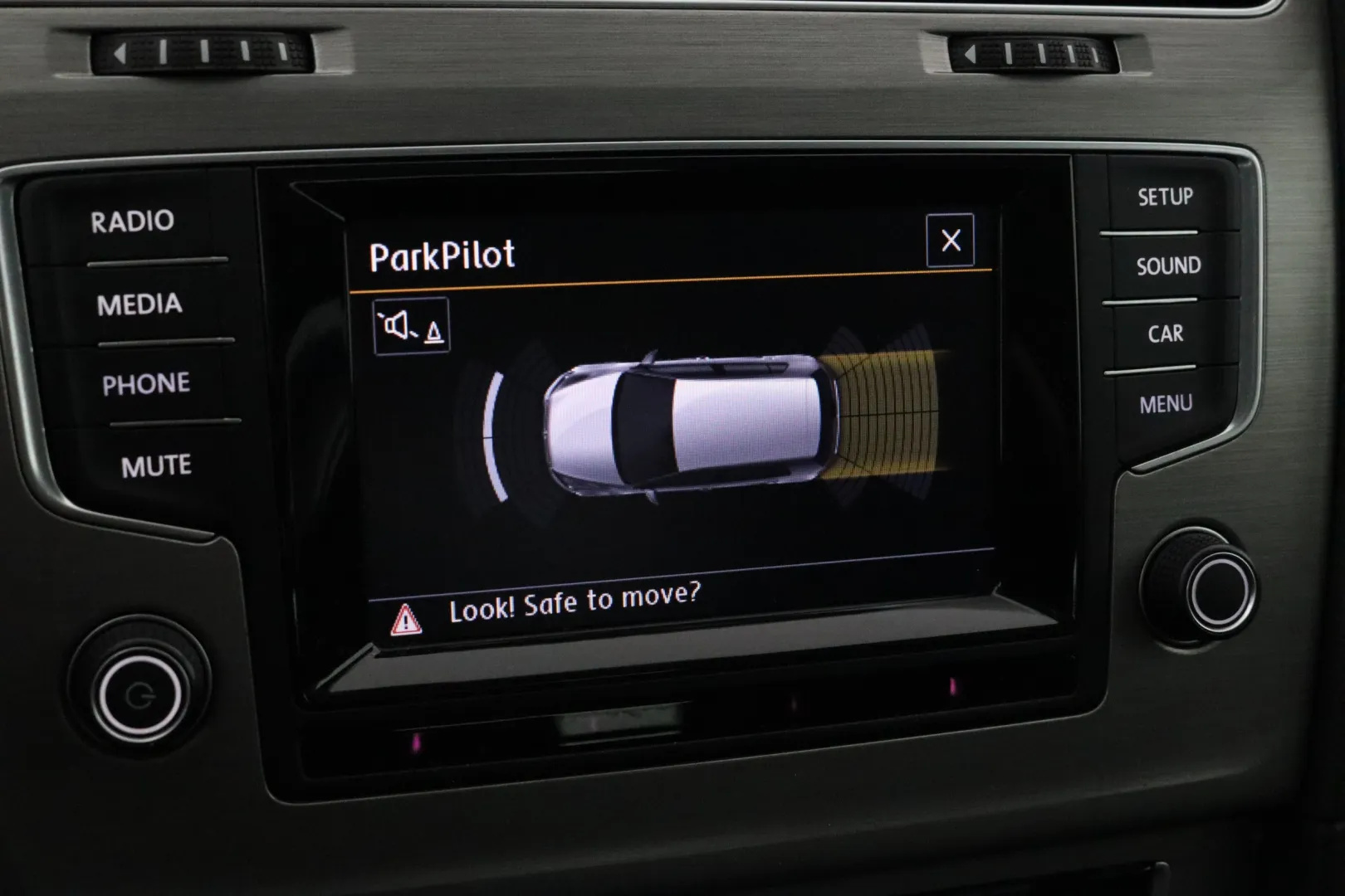 VOLKSWAGEN Golf BSV-850 carousel image
