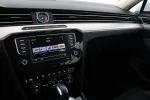VOLKSWAGEN Passat LPB-748 carousel thumbs