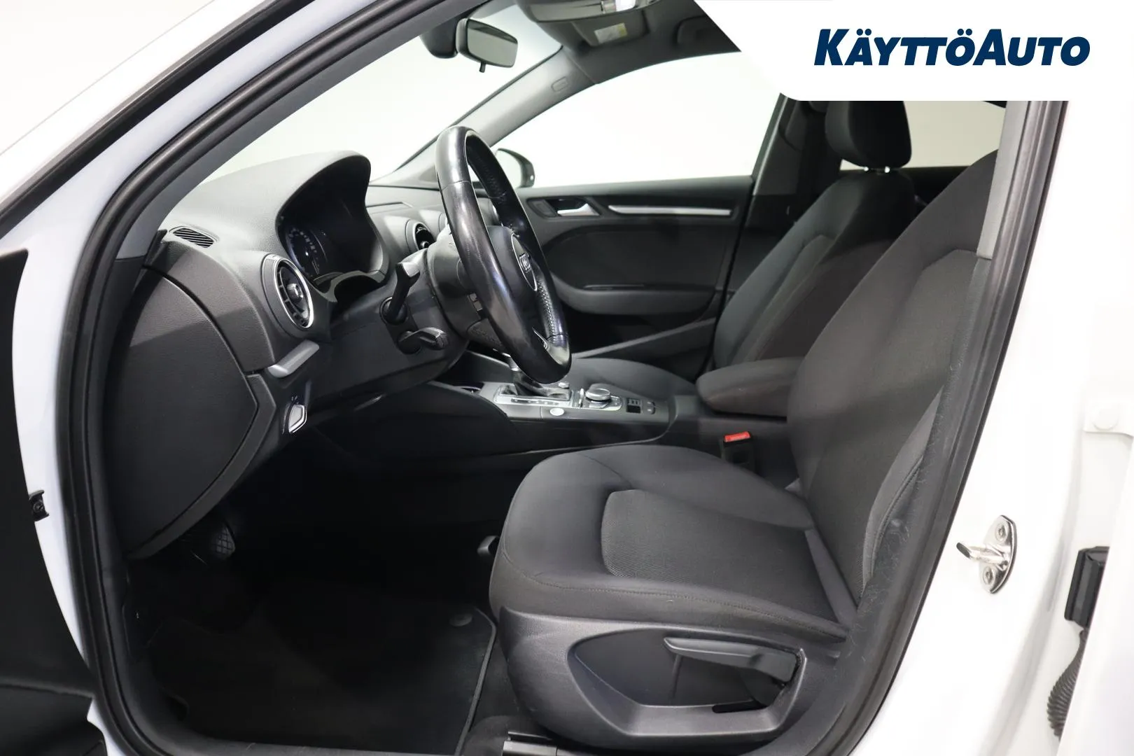 Audi A3 YKJ-931 carousel image