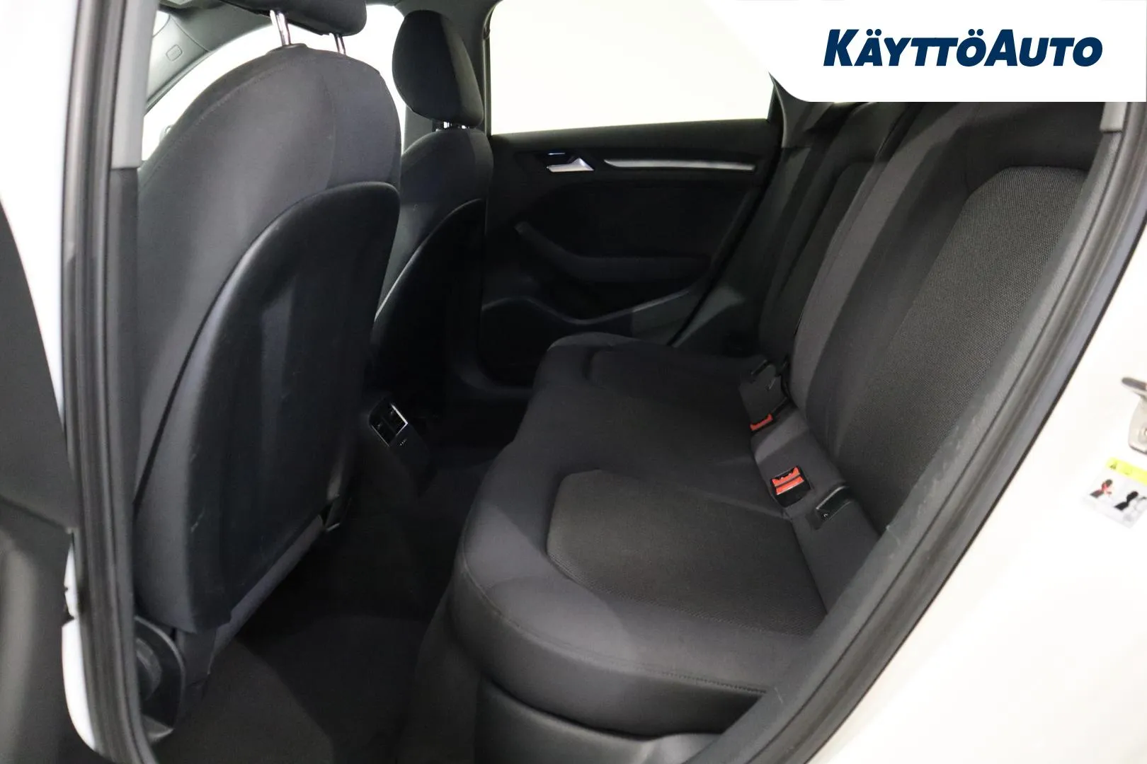 Audi A3 YKJ-931 carousel image