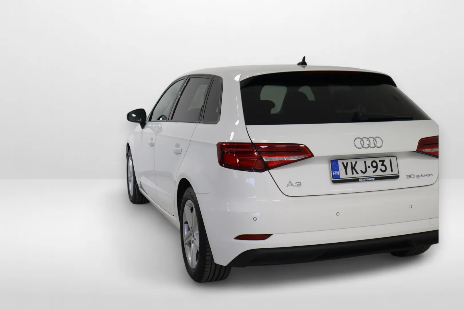 AUDI A3 YKJ-931 carousel image